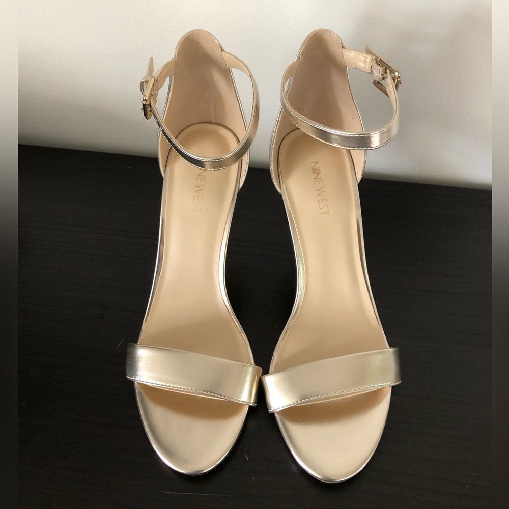 Nine West Womens Ankle Strap Heels, Gold, Size 10